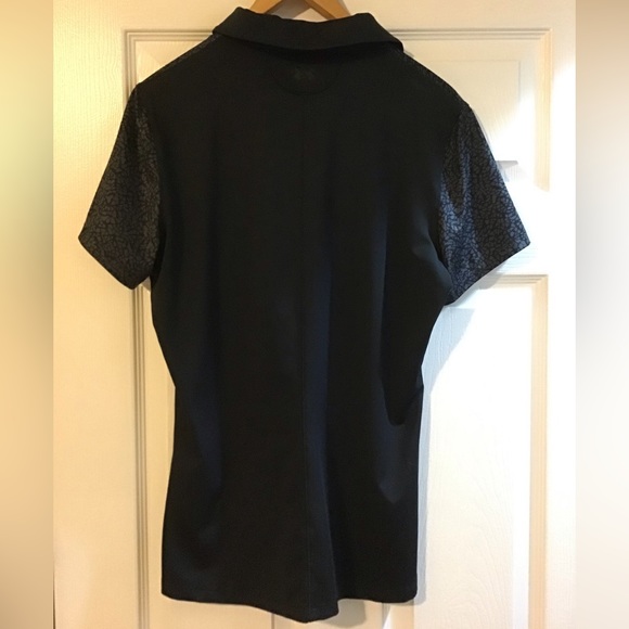 Under Armour Short Sleeve Shirt - Picture 2 of 5